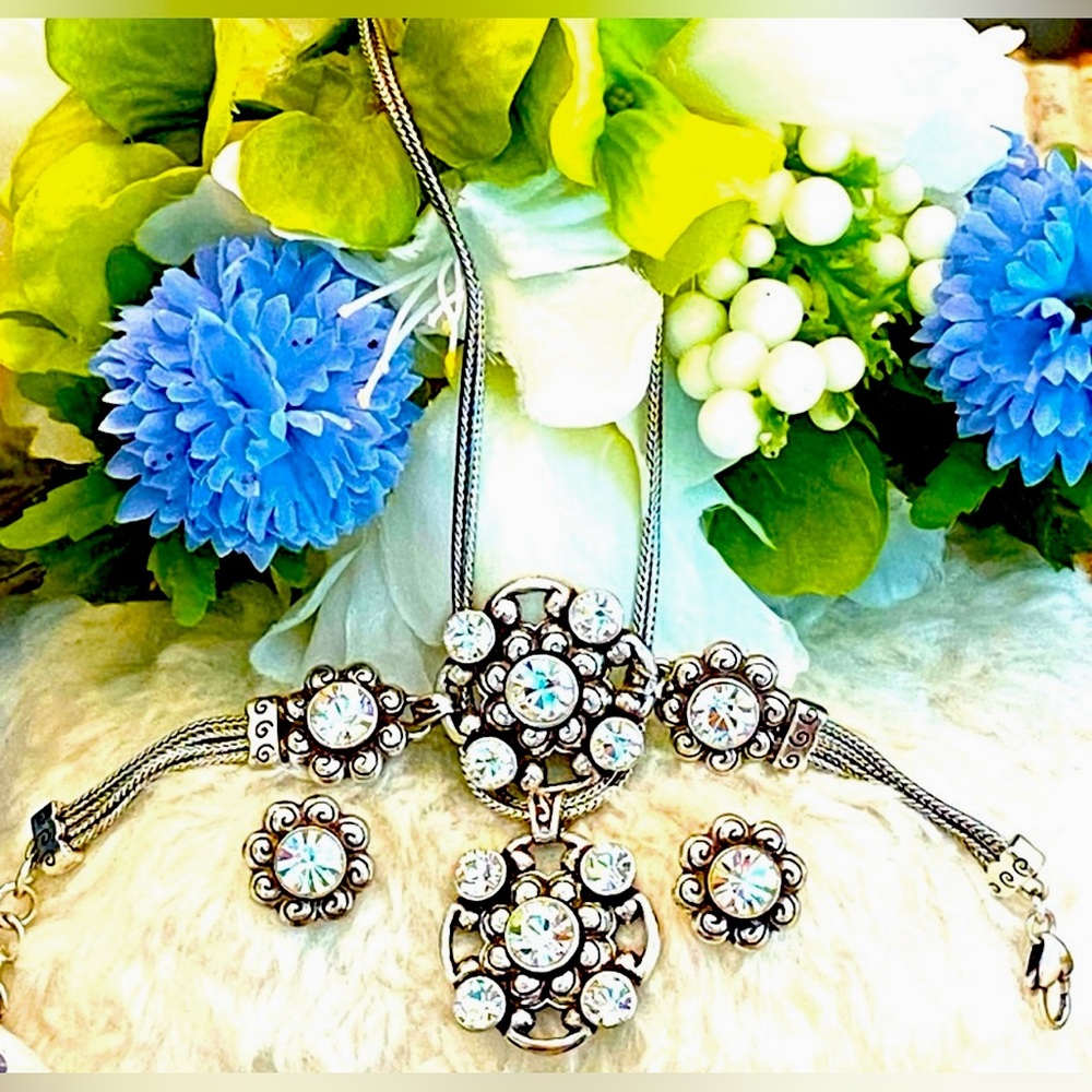 EUC Brighton Twilight Swarovski Crystal Jewelry Set